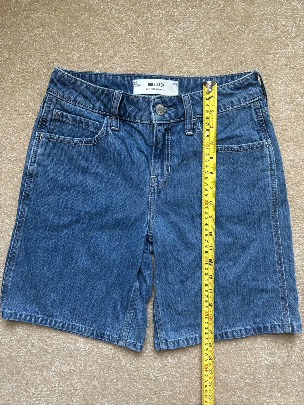 NWOT HOLLISTER Jort Low Rise Baggy Denim Long Shorts Size 00 W24